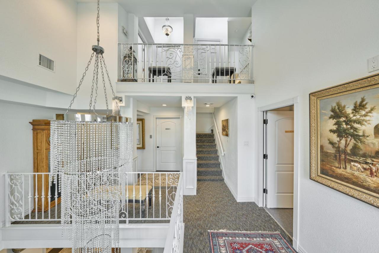 Villa With 8 Bedrooms And Heated Swimming Pool Houston Bagian luar foto